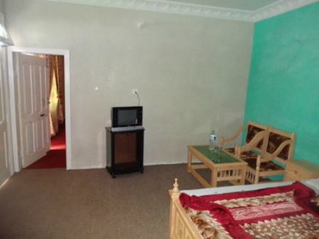 Family Suit (4 Bed)